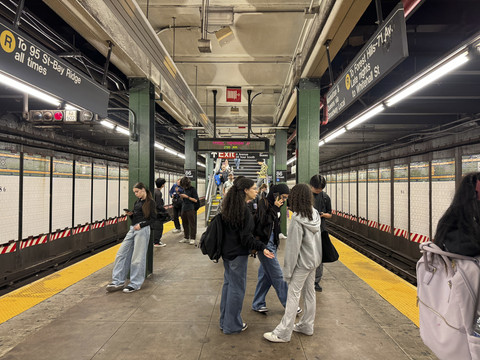Penumpang subway di New York. Foto: Shutterstock