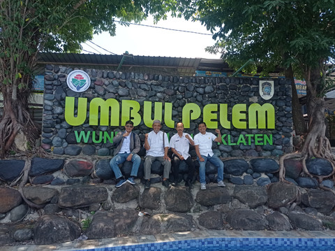 Wisata air Umbul Pelem di Desa Wunut, Kecamatan Tulung, Kabupaten Klaten berhasil mensejahterakan warga berkat program Desa BRILiaN. Foto: Dok. BRI