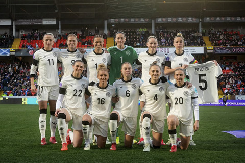 Timnas Wanita Jerman menang 4-0 atas Timnas Wanita Skotlandia dalam lanjuta UEFA Women's Nations League 2025.  Foto: Instagram/ @dfb_frauenteam
