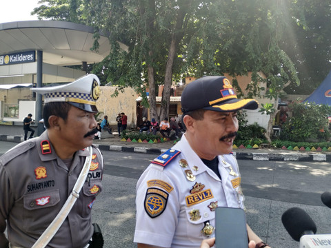 Kepala Terminal Kalideres Revi Zulkarnain Saat di Wawancara di Terminal Kalideres, Jakarta Barat, Minggu (6/4). Foto: Rayyan Farhansyah/kumparan