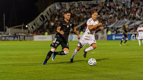 Link dan cara nonton live streaming Brentford vs Chelsea. Foto hanya ilustrasi, bukan yang sebenarnya. Sumber: Pexels/Franco Monsalvo 