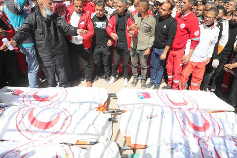 8 dari 15 pekerja kemanusiaan yang ditembak mati Israel adalah kru Bulan Sabit Merah Palestina.  Foto: Dok PRCS