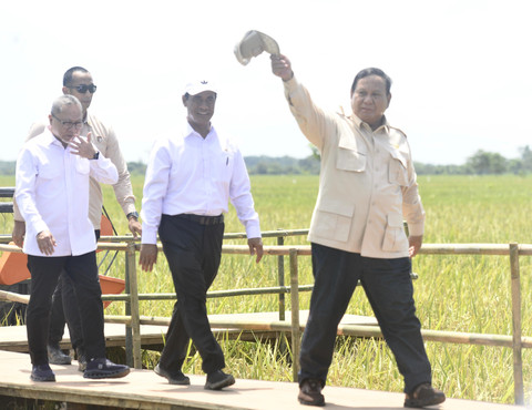 Presiden Prabowo Subianto tiba di Kabupaten Majalengka, Provinsi Jawa Barat, pada Senin, 7 April 2025. Foto: kumparan