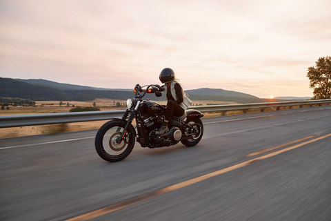 Ilustrasi  Penyebab Bagasi Motor Panas, sumber gambar unsplash/Harley Davidson