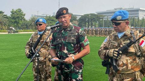 Kapuspen TNI Brigjen Kristomei Sianturi, usai pelepasan Satgas TNI Kontingen Garuda UNIFIL 2025, di Lapangan PRIMA Mabes TNI, Cilangkap, Cipayung, Jakarta Timur, Rabu (9/4/2025). Foto: Fadhil Pramudya/kumparan