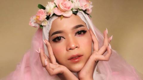Yeni Wiji Astuti atau biasa disapa dengan panggilan Yeniwa, seorang wanita hijab asal Mesuji yang aktif membuat konten di media sosial. #publisherstory #lampunggeh