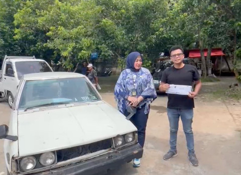 Riyanda Warga Serang Ikut Pemutihan Pajak di Samsat dok. kumparan