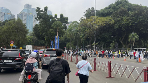 Suasana di kompleks Gelora Bung Karno, Senayan, Jakarta, Sabtu (12/4/2025). Foto: Haya Syahira/kumparan