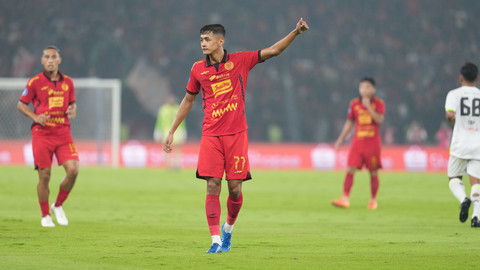 Persija Jakarta vs Persebaya Surabaya di Stadion Gelora Bung Karno dalam pertandingan lanjutan Liga 1 2024/25, Sabtu (12/4). Foto: Dok Persija
