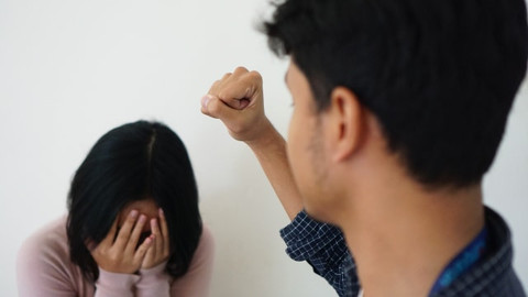 Ilustrasi penganiayaan. Pemuda di Pontianak aniaya anak di bawah umur yang dikenalnya lewat aplikasi MiChat. Foto: Nugroho Sejati/kumparan