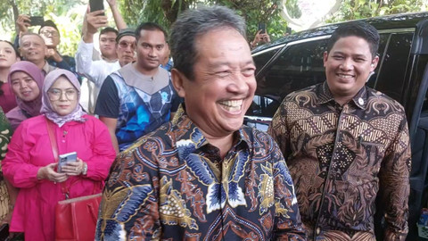 Menteri KP Wahyu Sakti Trenggono setelah menemui Jokowi di Solo, Jumat (11/4/2025). Foto: kumparan