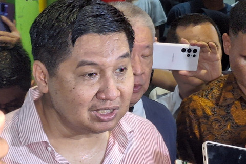 Menteri Perumahan dan Kawasan Permukiman (PKP) Maruarar Sirait usai meninjau renovasi rumah oleh Kadin dan Yayasan Buddha Tzu Chi di Johar Baru, Jakarta Pusat, Selasa (15/4/2025). Foto: Argya Maheswara/kumparan