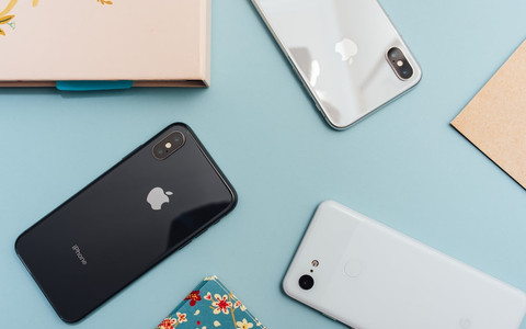 Ilustrasi Perbedaan iPhone 15 dan 15 Plus    Sumber Unsplash/Arnel Hasanovic