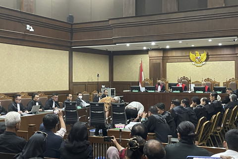 Suasana sidang pemeriksaan saksi terkait kasus dugaan suap dan perintangan penyidikan Harun Masiku dengan terdakwa Sekjen PDIP Hasto Kristiyanto di Pengadilan Tipikor, Jakarta, Kamis (17/4/2025). Foto: Fadhil Pramudya/kumparan