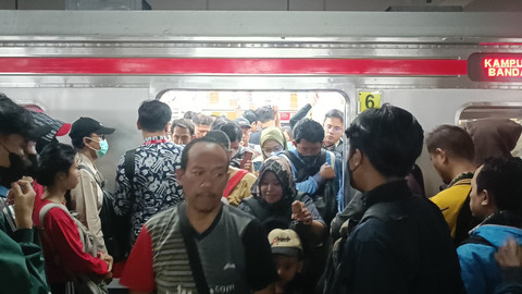 Suasana Stasiun Manggarai, Jakarta, Kamis (17/4/2025). Foto: Thomas Bosco/kumparan