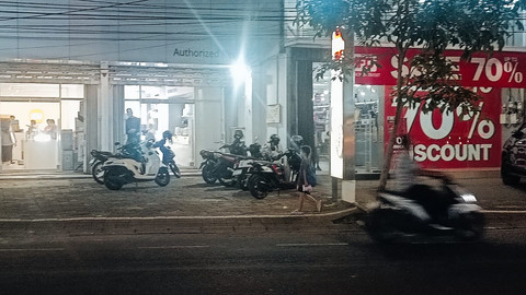 Anak bernama Ketut yang menjadi penjual tisu di Denpasar, Bali. Foto: Denita BR Matondang/kumparan