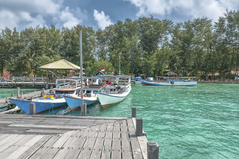 Spot snorkeling di Menjangan Besar, Karimunjawa. Foto: Shutterstock