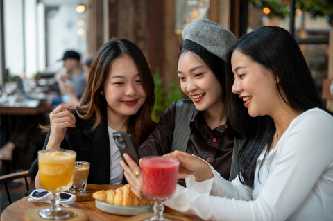 Nikmati long weekend dengan Sabrina BRI. Foto: Shutterstock