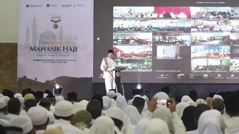 Menteri Agama Nasaruddin Umar dalam Acara Bimbingan Manasik Haji Nasional Tahun 1446H/2025 M pada Sabtu (19/4/2025). Foto: Dok. Kemenag