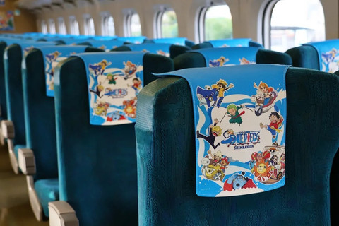 Kereta Shinkansen bertema One Piece. Foto: Instagram/@onepiece_staff
