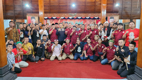 Dokumentasi halal bihalal organisasi dan komunitas keris Indonesia beberapa waktu lalu. Foto: Dok. Senapati Nusantara