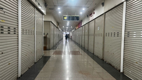 Suasana WTC Mangga Dua, Jakarta Utara, Minggu (20/4/2025). Foto: Rayyan Farhansyah/kumparan