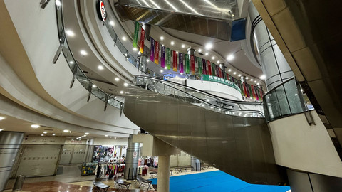 Suasana WTC Mangga Dua, Jakarta Utara, Minggu (20/4/2025). Foto: Rayyan Farhansyah/kumparan