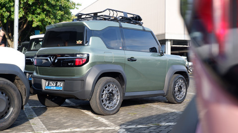 Seremoni penyerahan perdana mobil listrik VinFast VF 3 ke konsumen Indonesia (20/4/2025). Foto: Sena Pratama/kumparan