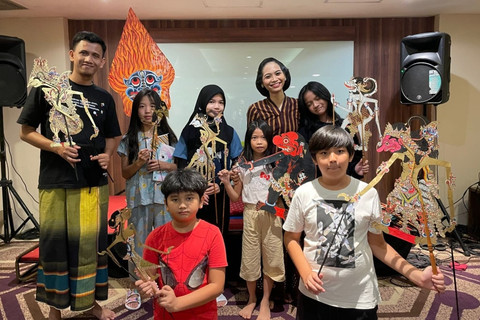 Rizki Rahma Nur Wahyuni, dalang perempuan di Yogyakarta. Foto: Dok. Pribadi