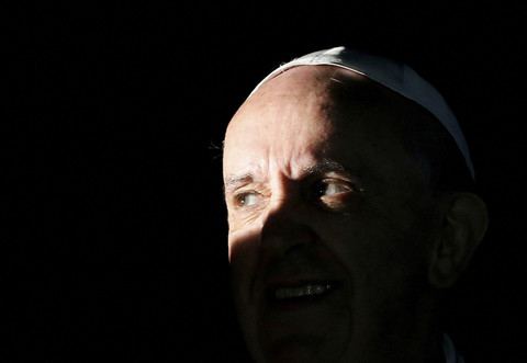 Paus Fransiskus. Foto: Stefano Rellandini/REUTERS