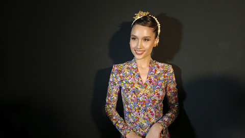 Artis Cinta Laura ditemui usia pementasan Terbitlah Terang di Kawasan Jakarta Pusat. Foto: Aprilandika Pratama/kumparan