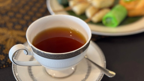 Teh yang disuguhkan dalam Patehan: Royal Hi-Tea Ceremony di Pendopo Agung Royal Ambarrukmo. Foto: Arif UT/Pandangan Jogja