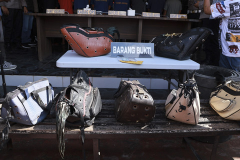 Barang bukti kasus sabung ayam yang terjadi di rumah anggota DPRD Asahan Pajar Prianto. Foto: Dok. Polres Asahan