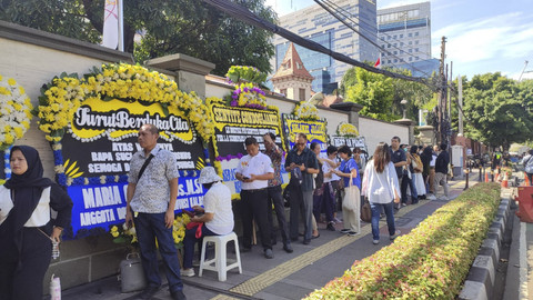 Suasana di depan Kedubes Vatikan, Jakarta Pusat, pada Rabu (23/4/2025). Foto: Rachmadi Rasyad/kumparan