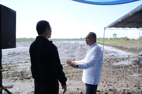 Menko Bidang Pangan Zulkifli Hasan di acara peluncuran Gerakan Indonesia Menanam di Kabupaten Banyuasin, Sumatera Selatan, Selasa (23/4/2025). Foto: Dok. Istimewa