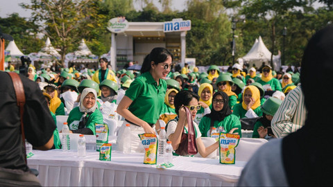 Keseruan aktivitas di Arisan Sahabat Mama. Foto. Mama Lemon