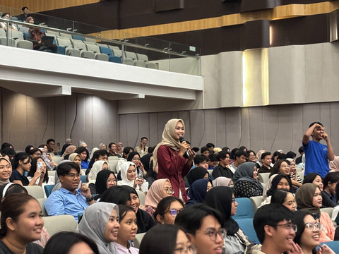 Diskusi dengan para mahasiswa di Universitas Indonesia. Foto: Wina Ramadhani/kumparan