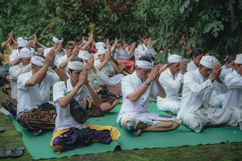 Ilustrasi untuk Jadwal Acara Galungan dan Kuningan 2025. Sumber: Unsplash/Krisna Yuda