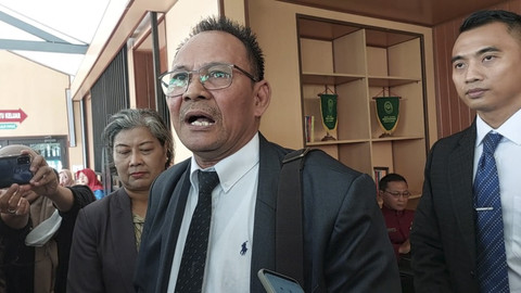 Kuasa Hukum Jokowi, YB Irpan, di PN Solo. Foto: Dok. kumparan