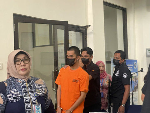 Karyawan outsourcing Stasiun Tugu Yogya, DD (25), yang ditangkap terkait dugaan pengedaran ganja. Foto: Dok. Resti Damayanti/Pandangan Jogja