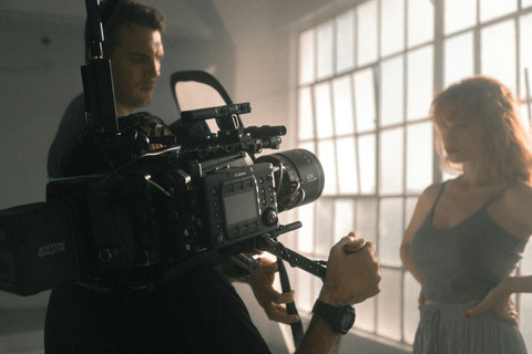 daftar film Tamara Bleszynski. sumber: unsplash_/akob owens