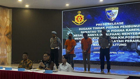 Konferensi Pers kasus kematian seorang nakhoda kapal bernama Tumpal Sianturi di Perairan Belitung di mako polairud, Jakarta Utara, Jumat (25/4/2025). Foto: Rayyan Farhansyah/kumparan