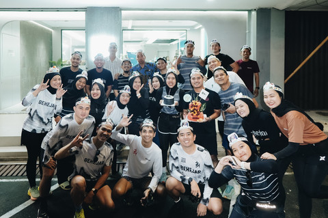 Komunitas lari Bekejar menyemarakkan perayaan HUT ke-6 di Lokale Select Ayani Megamall Pontianak pada Kamis, 24 April 2025. Foto: Dok. Istimewa