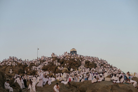 pengertian haji tamattu. sumber: unsplash/ekrem osmanoglu