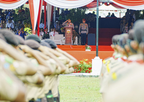Kapolri Jenderal Listyo Sigit Prabowo membuka kegiatan Jambore Karhutla Riau 2025 di Bumi Perkemahan Tahura Sultan Syarif Hasyim, Siak, pada Jumat (25/4/2025). Foto: Istimewa