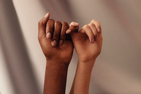 Makna Lagu Back to Friends Sombr. Foto hanya ilustrasi. Sumber foto: Unsplash/Womanizer