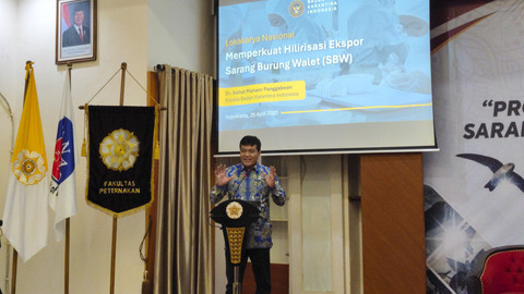 Kepala Badan Karantina Indonesia, Sahat M Panggabean, saat Lokakarya Nasional Prospek Budidaya dan Hilirisasi Sarang Burung Walet di Indonesia di Fakultas Peternakan UGM, DI Yogyakarta, Sabtu (26/4/2025).  Foto: Arfiansyah Panji Purnandaru/kumparan