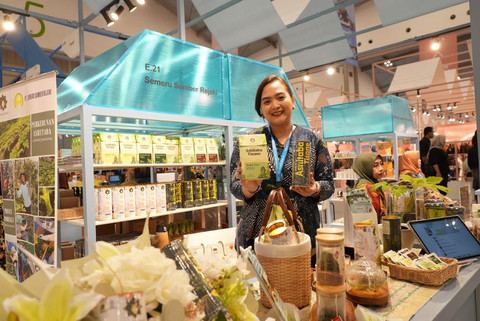 UMKM binaan BRI PT Semeru Sumber Rejeki, berhasil memasarkan produk minuman herbal Kamandalu Ashitaba ke pasar internasional. Foto: dok. BRI