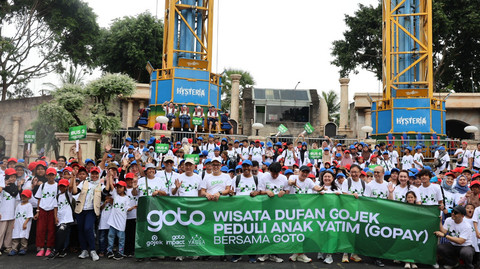 Kegiatan ini merupakan bagian dari inisiatif para mitra Gojek yang tergabung dalam gerakan Gojek Peduli Anak Yatim (GOPAY). Foto: dok. Gojek