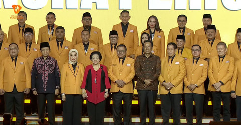 Acara pengukuhan pengurus DPP Partai Hanura, di JCC Senayan, Sabtu (26/4/2025). Foto: Dok: Hanura Official